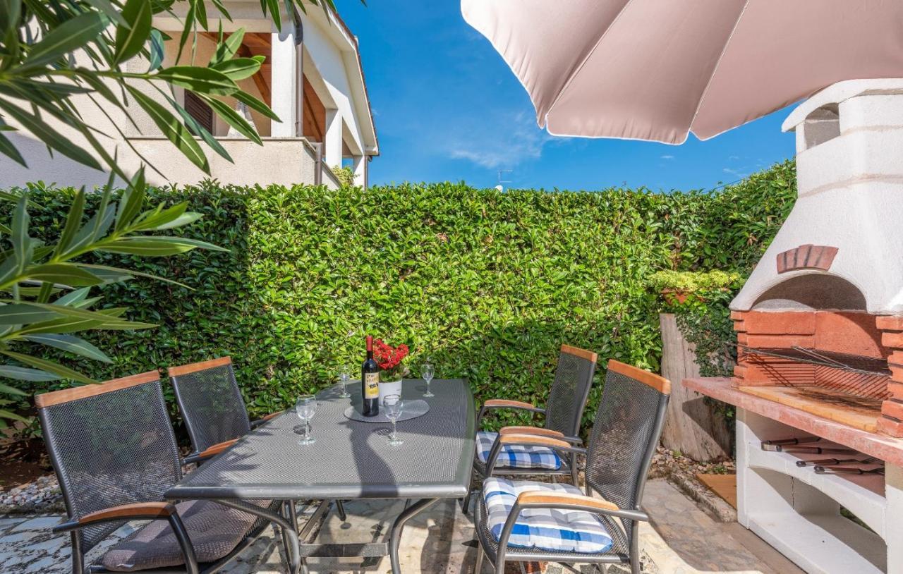 Apartments Feniks Πόρετς Εξωτερικό φωτογραφία
