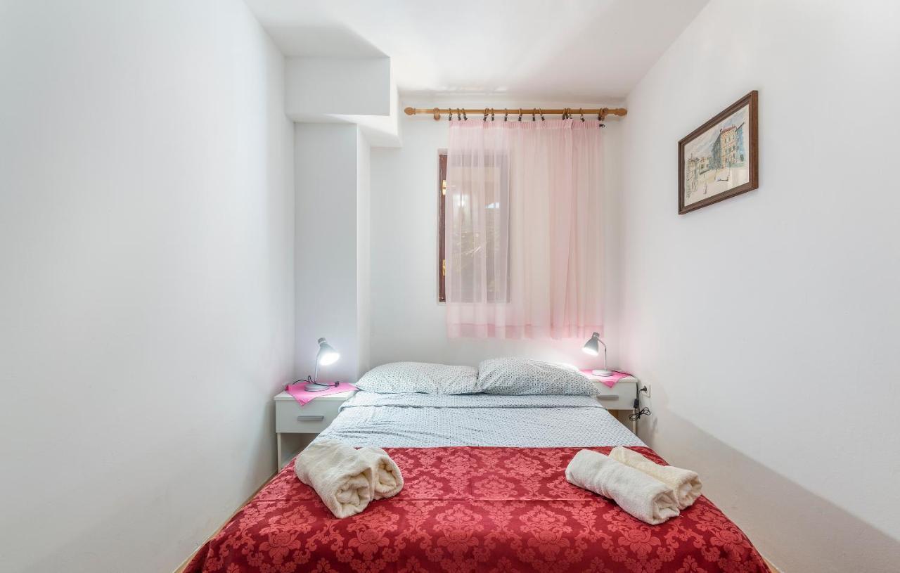Apartments Feniks Πόρετς Εξωτερικό φωτογραφία